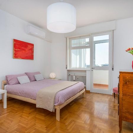 Udine Viale Venezia Huge Red Apartment Eksteriør bilde