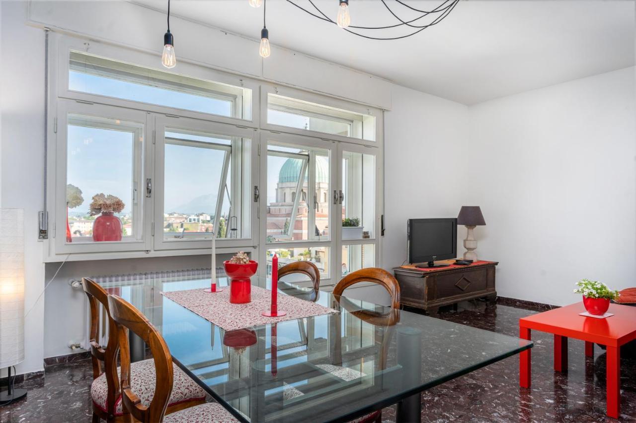 Udine Viale Venezia Huge Red Apartment Eksteriør bilde